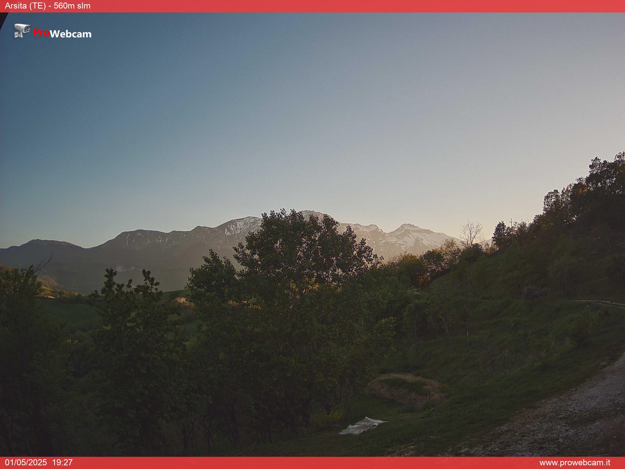 immagine della webcam nei dintorni di Campli: webcam Arsita