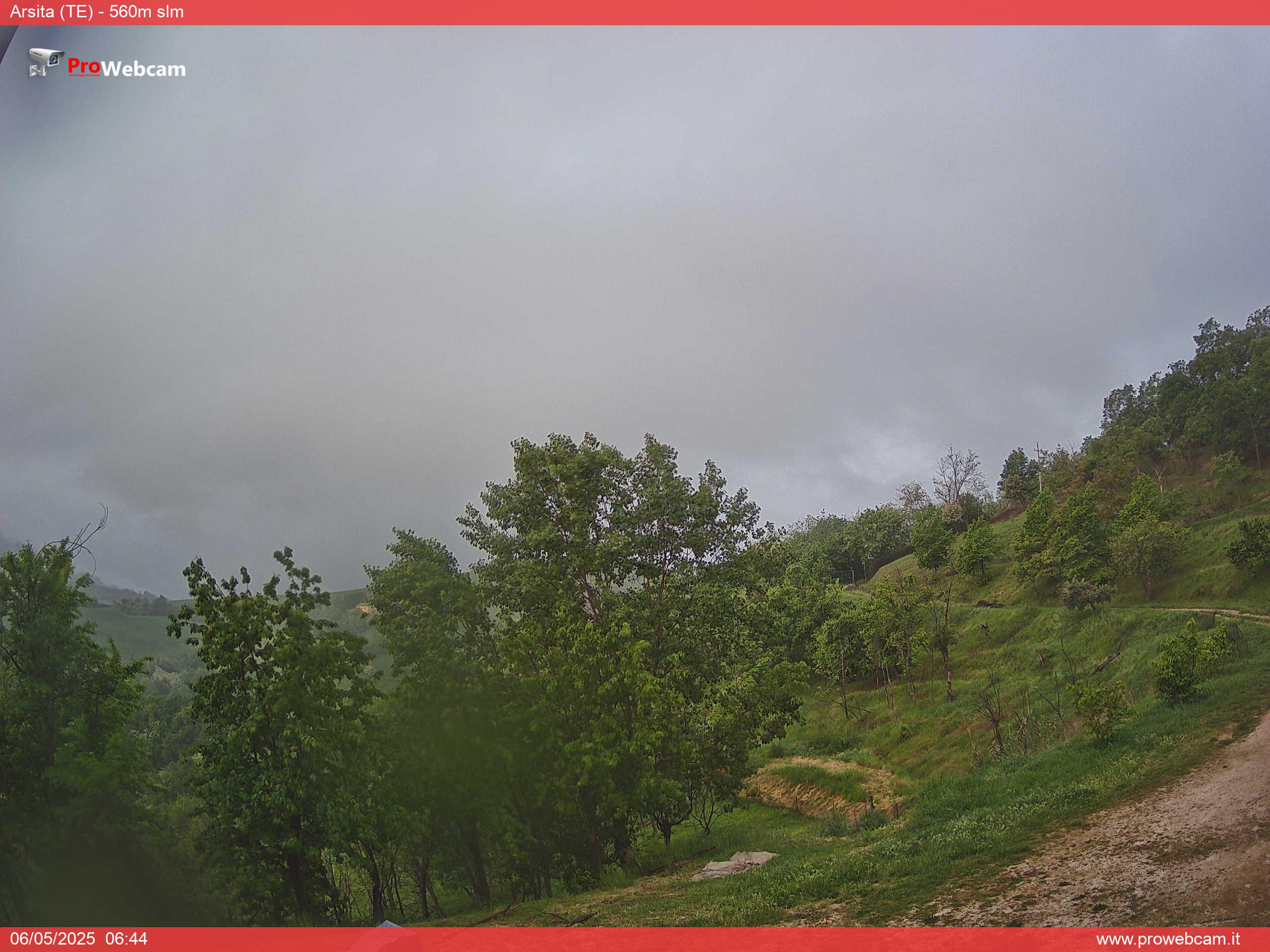 immagine della webcam nei dintorni di Villa Celiera: webcam Arsita